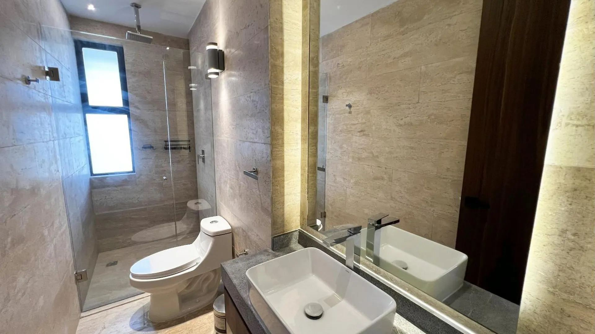 Modern Apartment With Private Terrace And Golf Course View, Free Parking In 普托阿范特拉斯